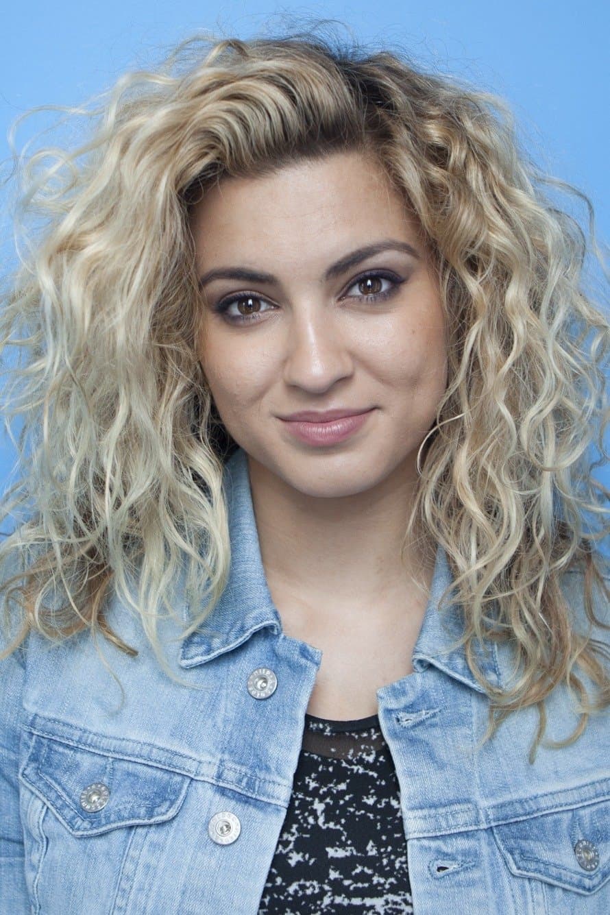 Tori Kelly profile