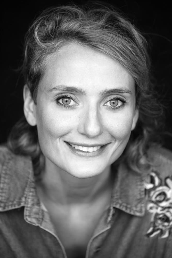 Elise Diamant profile