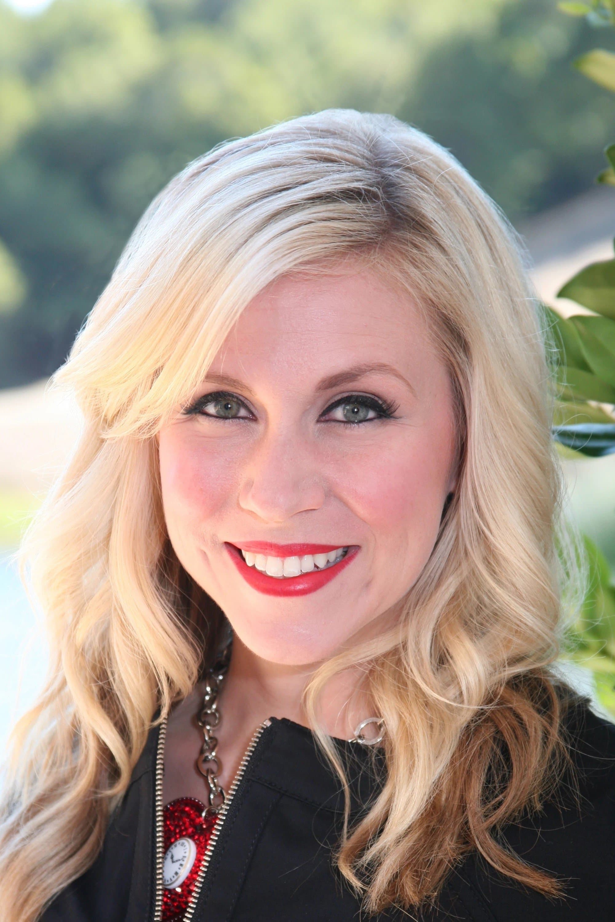 Ashley Eckstein profile