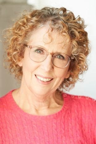 Janelle Hutchison profile