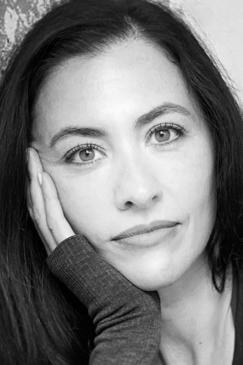 Christa Nicola profile