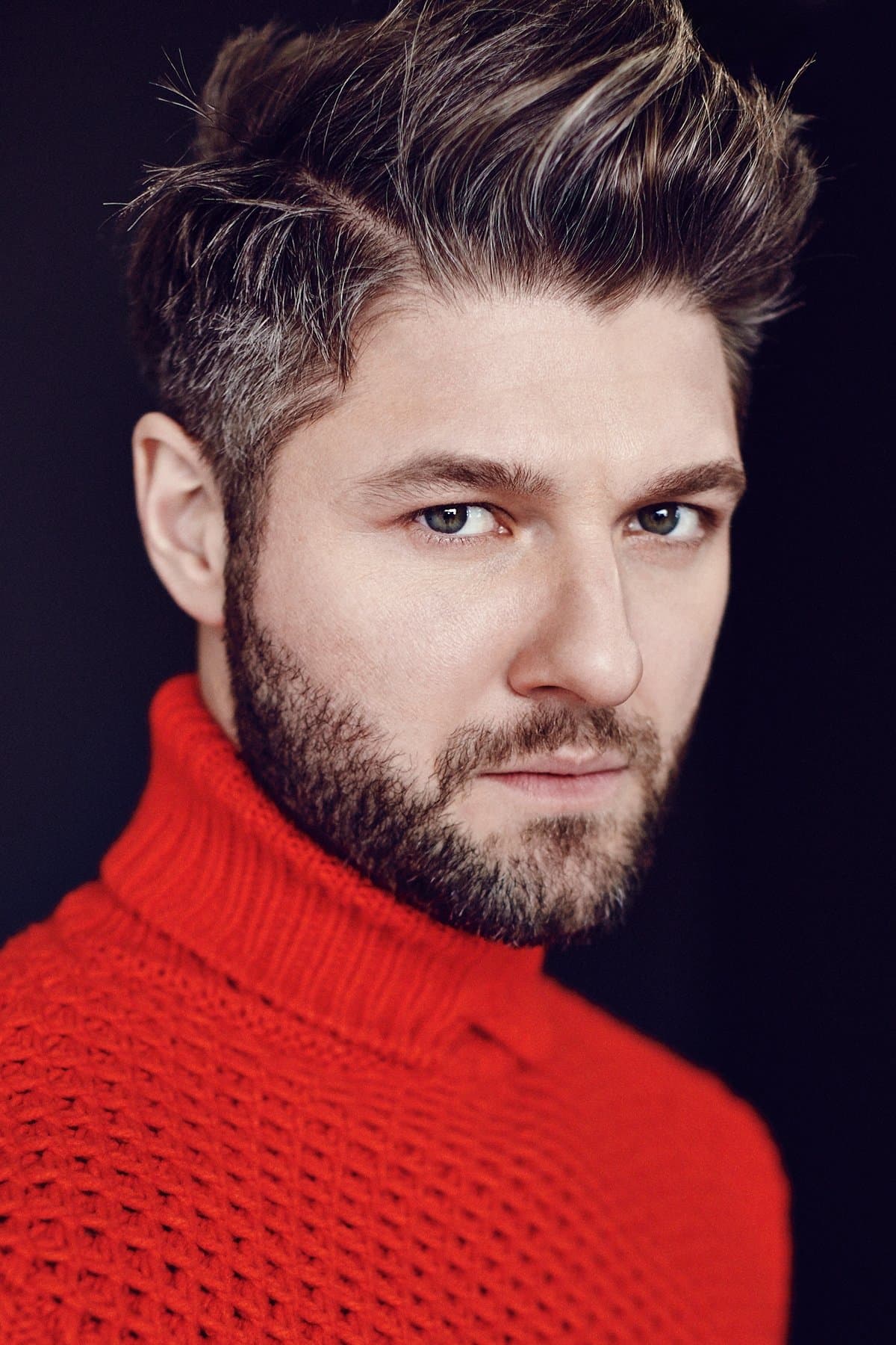 Pierre Lapointe profile