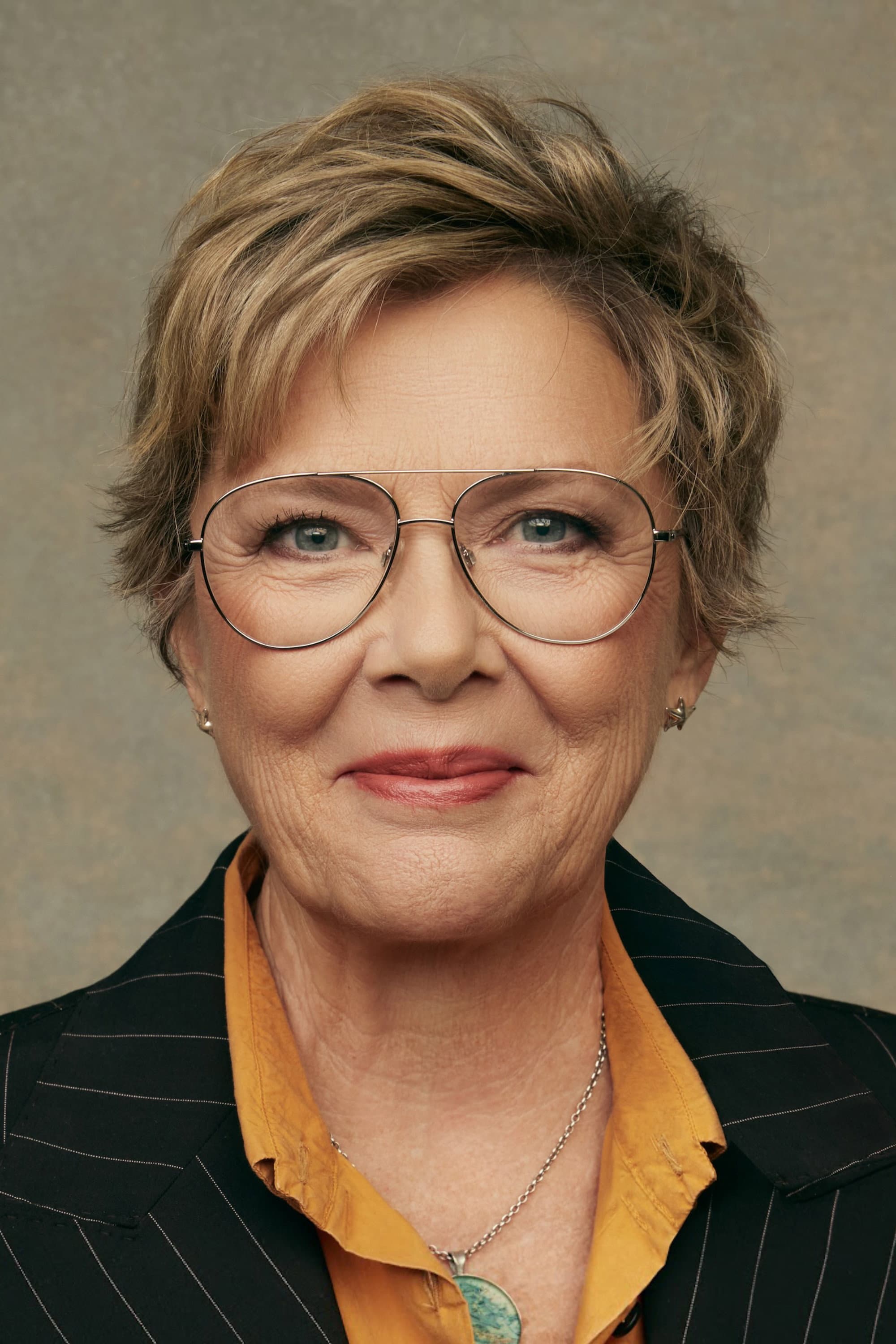 Annette Bening profile