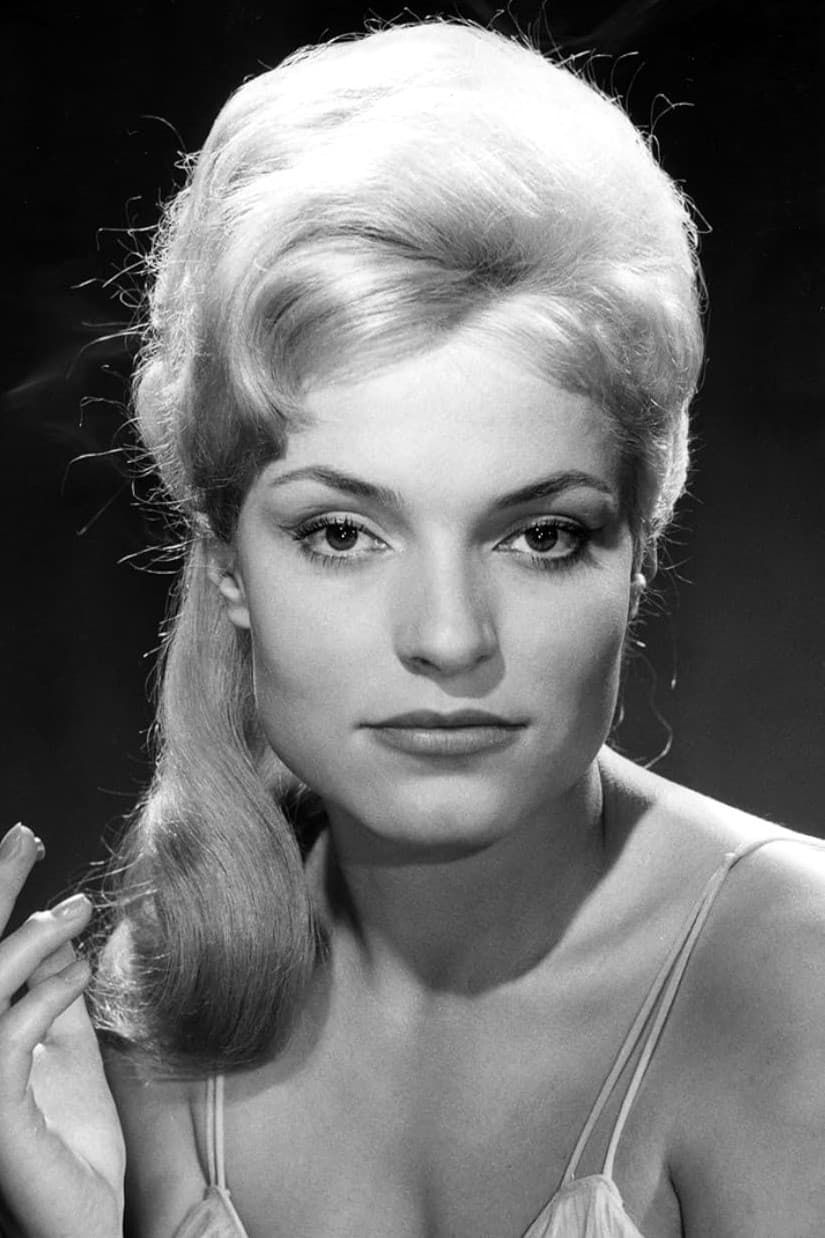 Silvia Simon profile