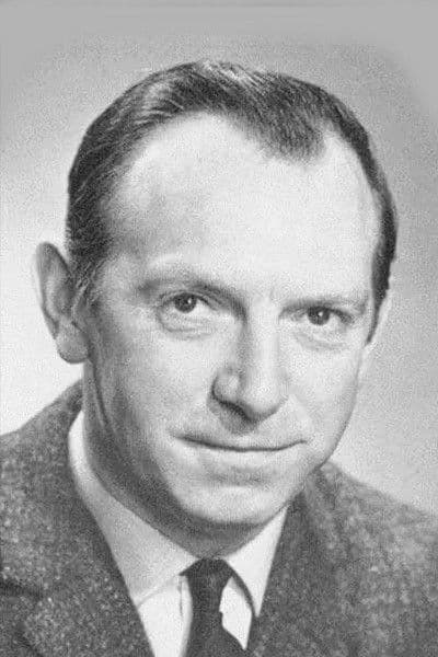 Guy Standeven profile