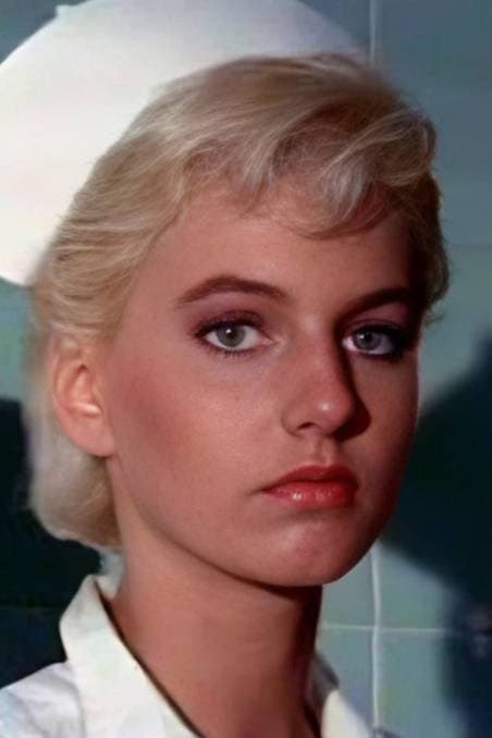 LeeAnne Baker profile