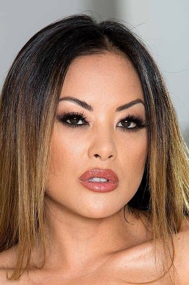 Kaylani Lei profile