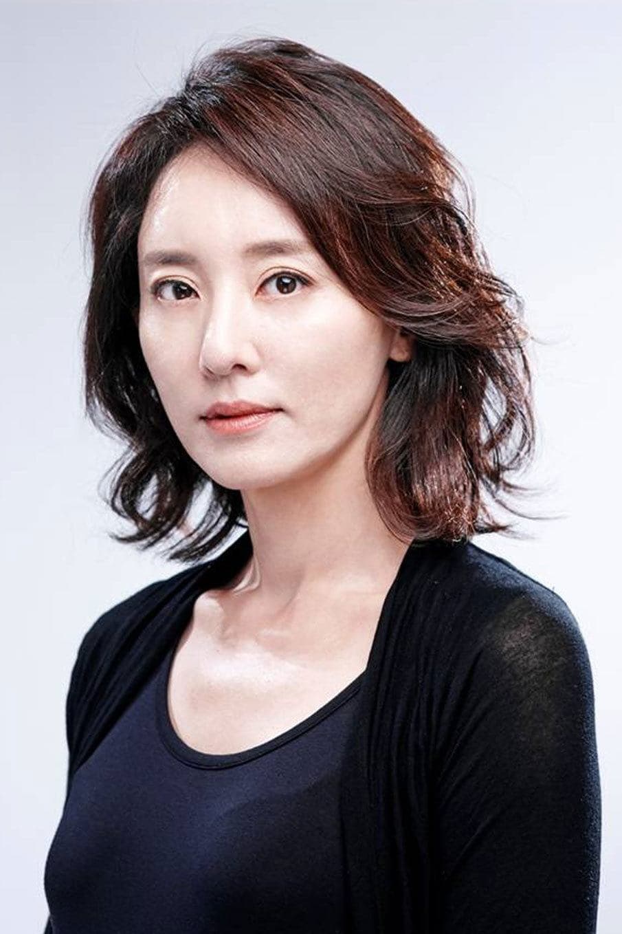 Son Ji-na profile
