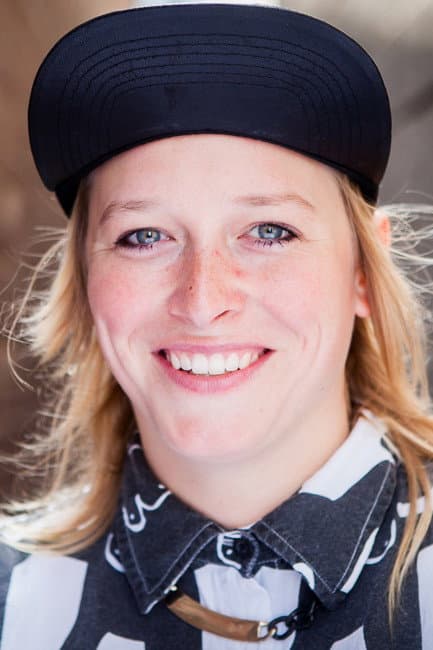 Frannie Holder profile