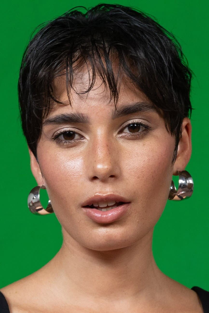 Luna Shirin Rasia profile