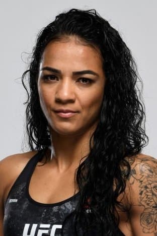 Viviane Araújo profile