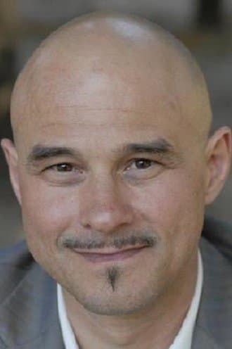 Xavier Tchili profile