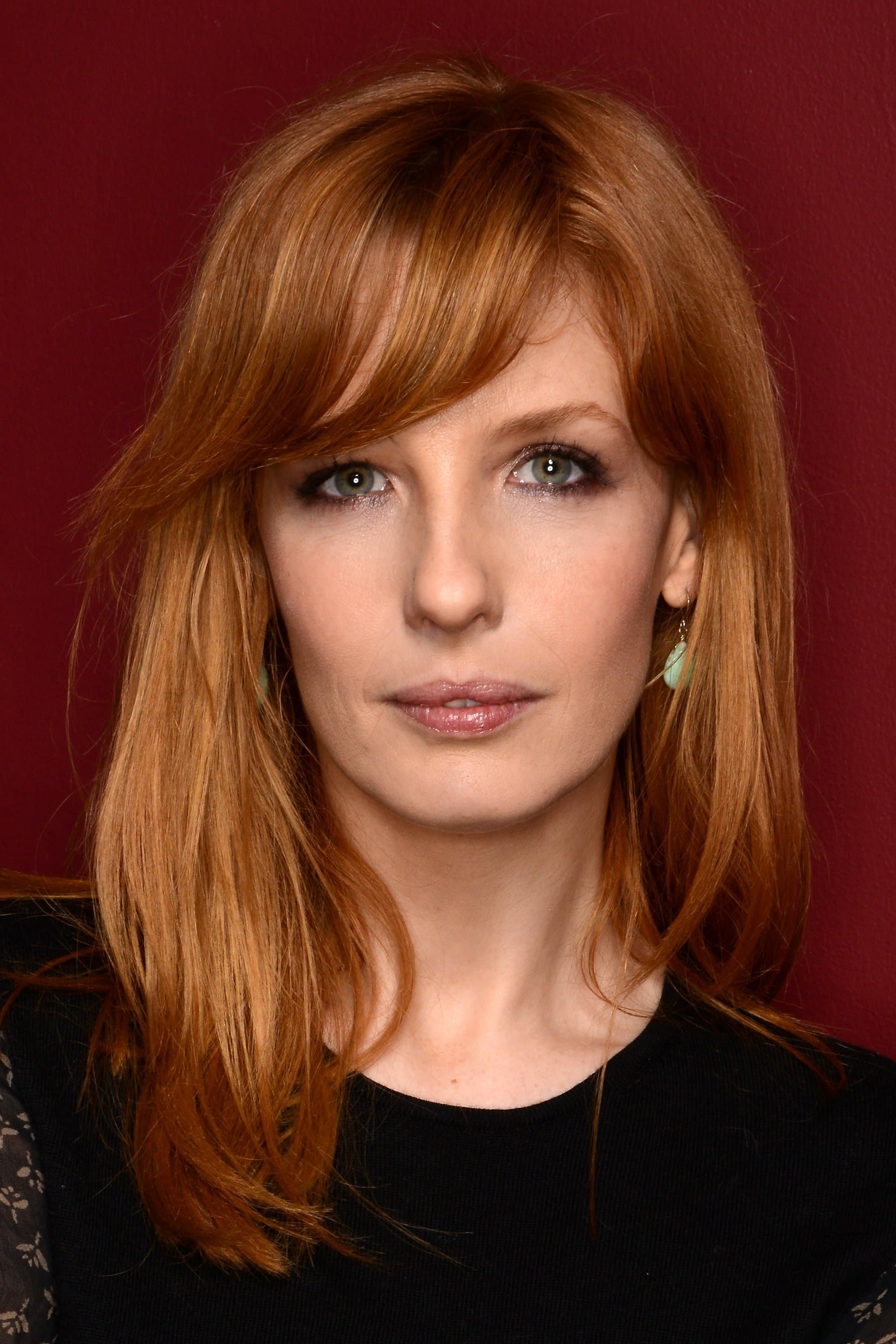 Kelly Reilly profile