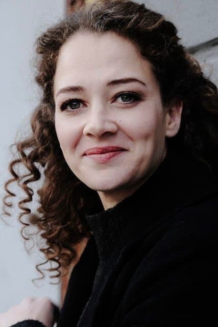 Oona-Devi Liebich profile