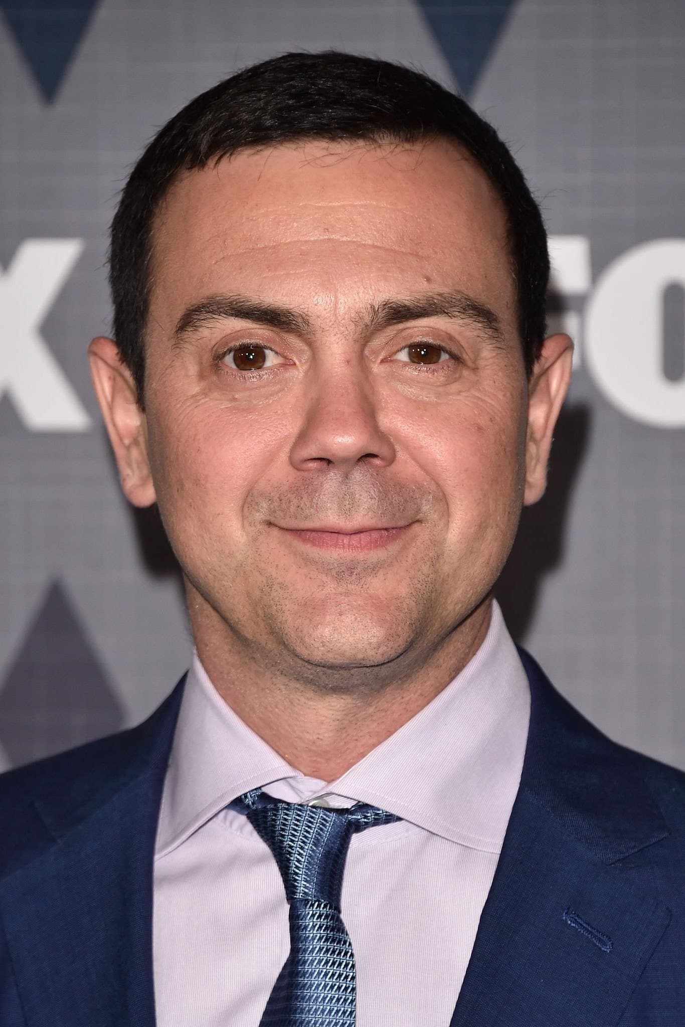Joe Lo Truglio profile