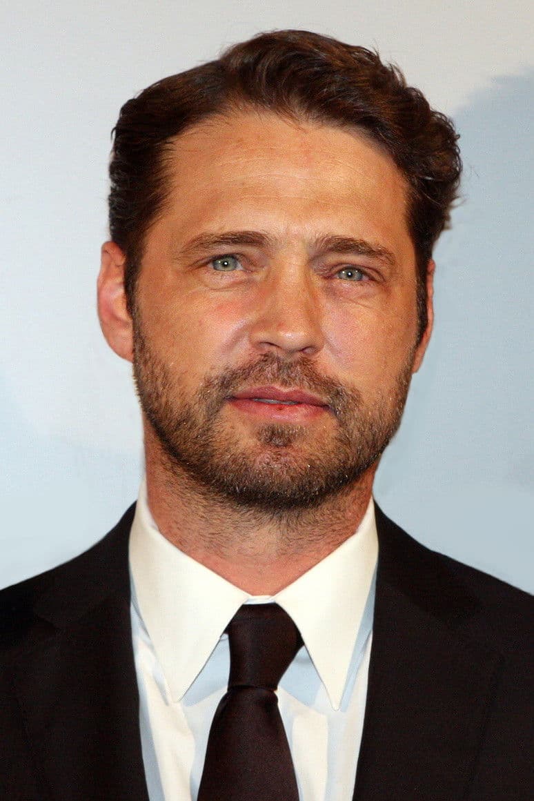 Jason Priestley profile