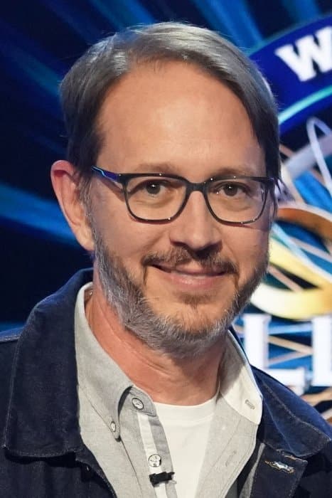 Jonathan Groff profile