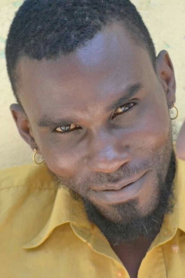 Sérgio Laurentino profile