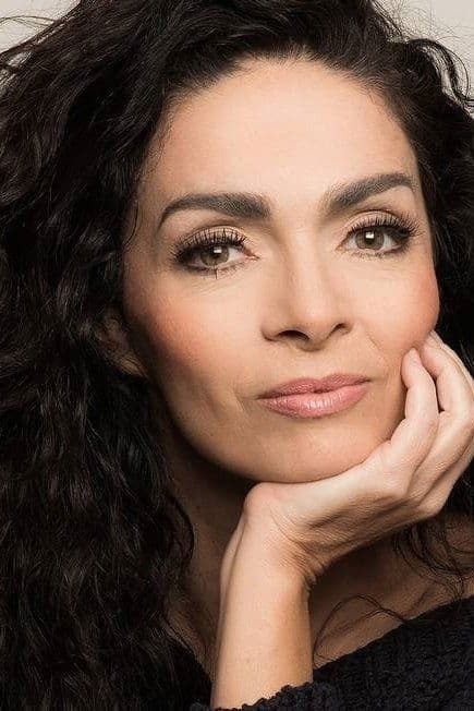 Claudia Ohana profile