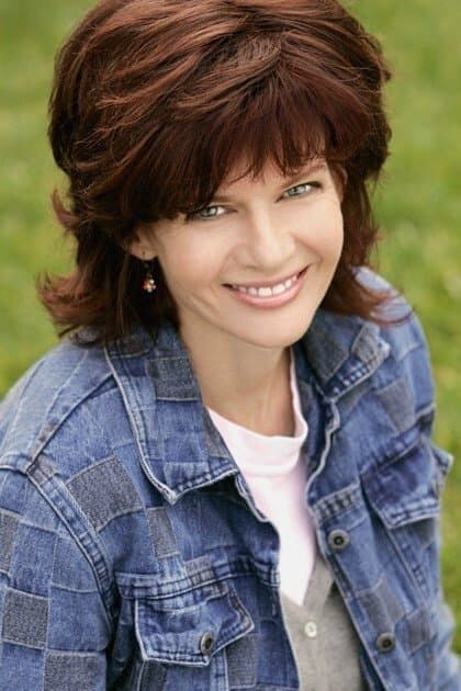 Laura Summer profile