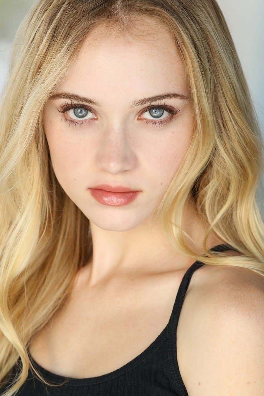 Belle Shouse profile