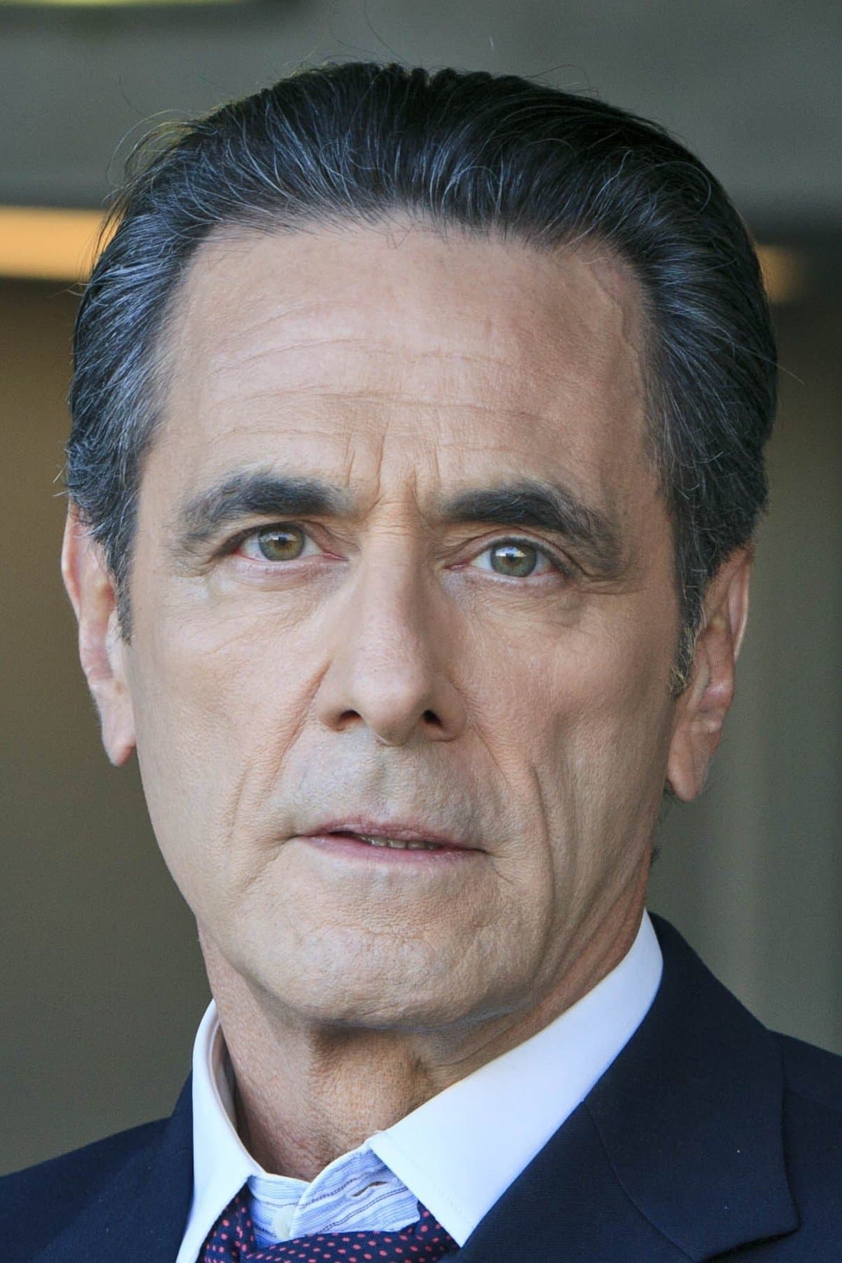 Robin Thomas profile