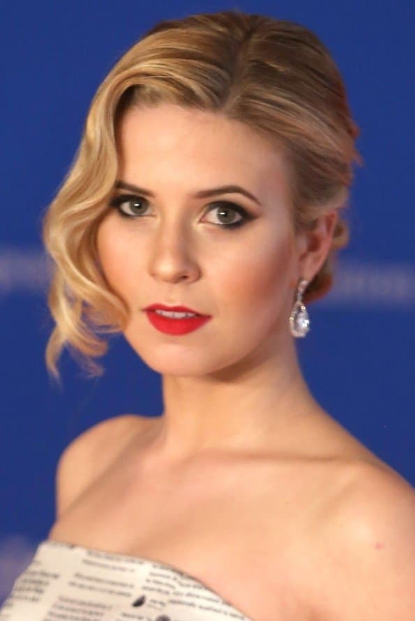 Caroline Sunshine profile