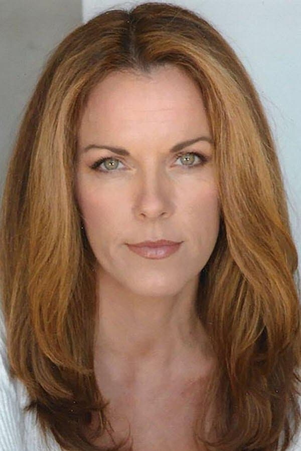 Yvette Nipar profile