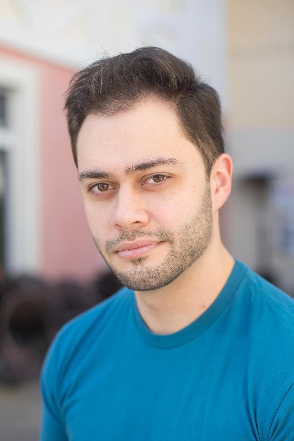 Julian Simoes profile