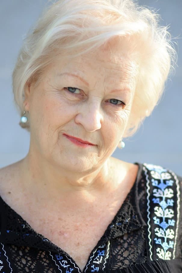 Odette Lampron profile