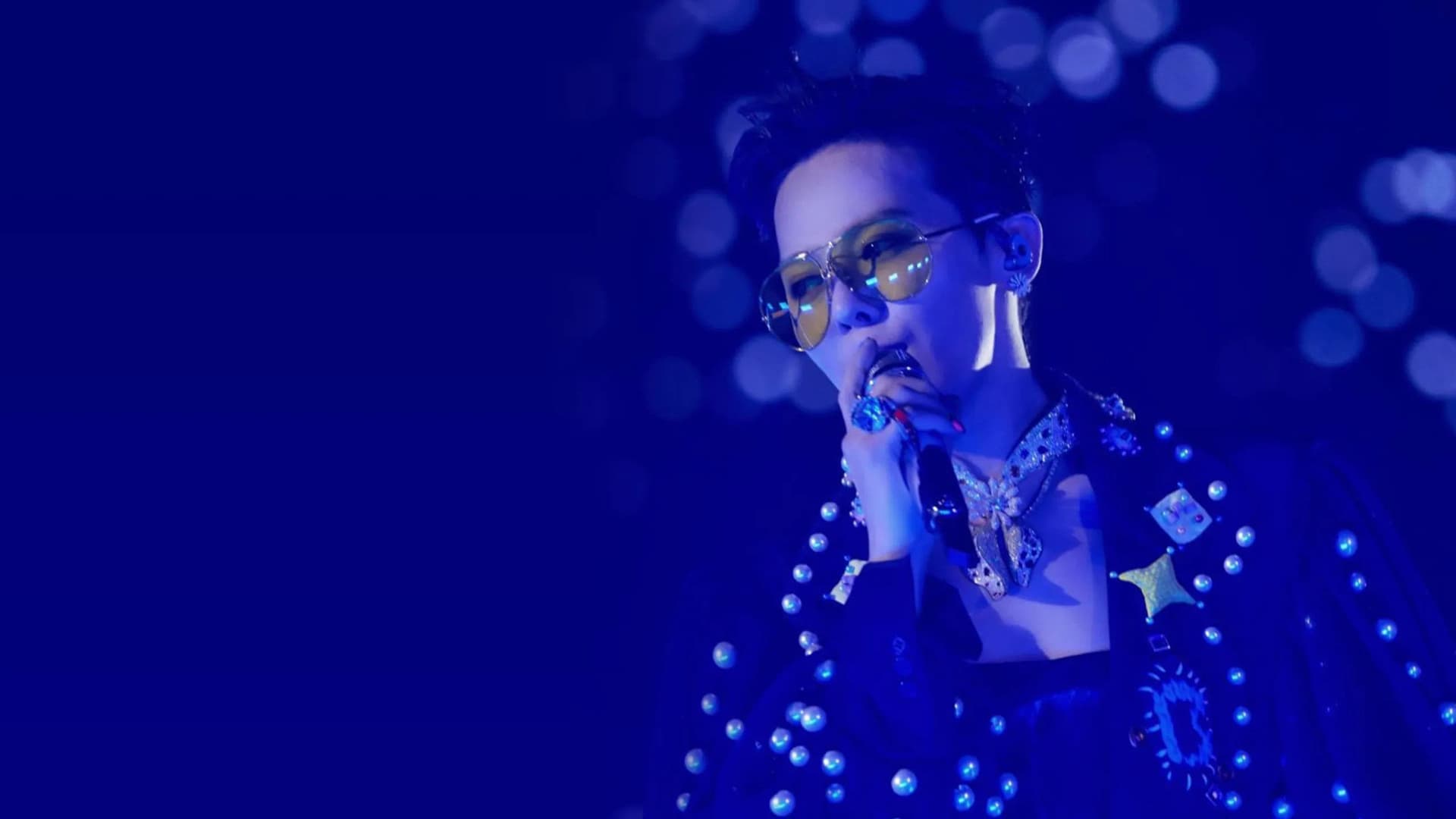 ÜBERMENSCH G-DRAGON 2025 WORLD TOUR THE FINAL backdrop