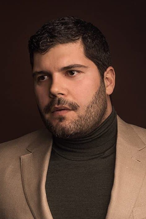 Salvatore Esposito profile