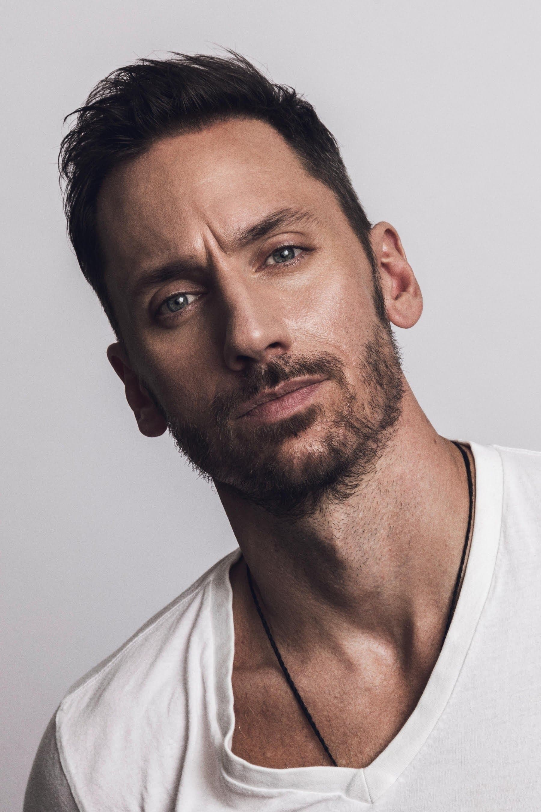 Derek Wilson profile