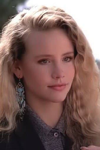 Amanda Peterson profile