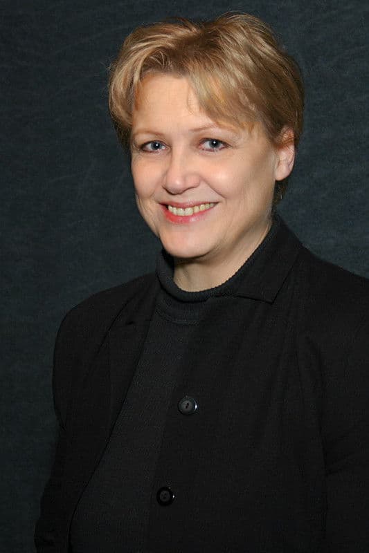 Magdolna Menszátor profile