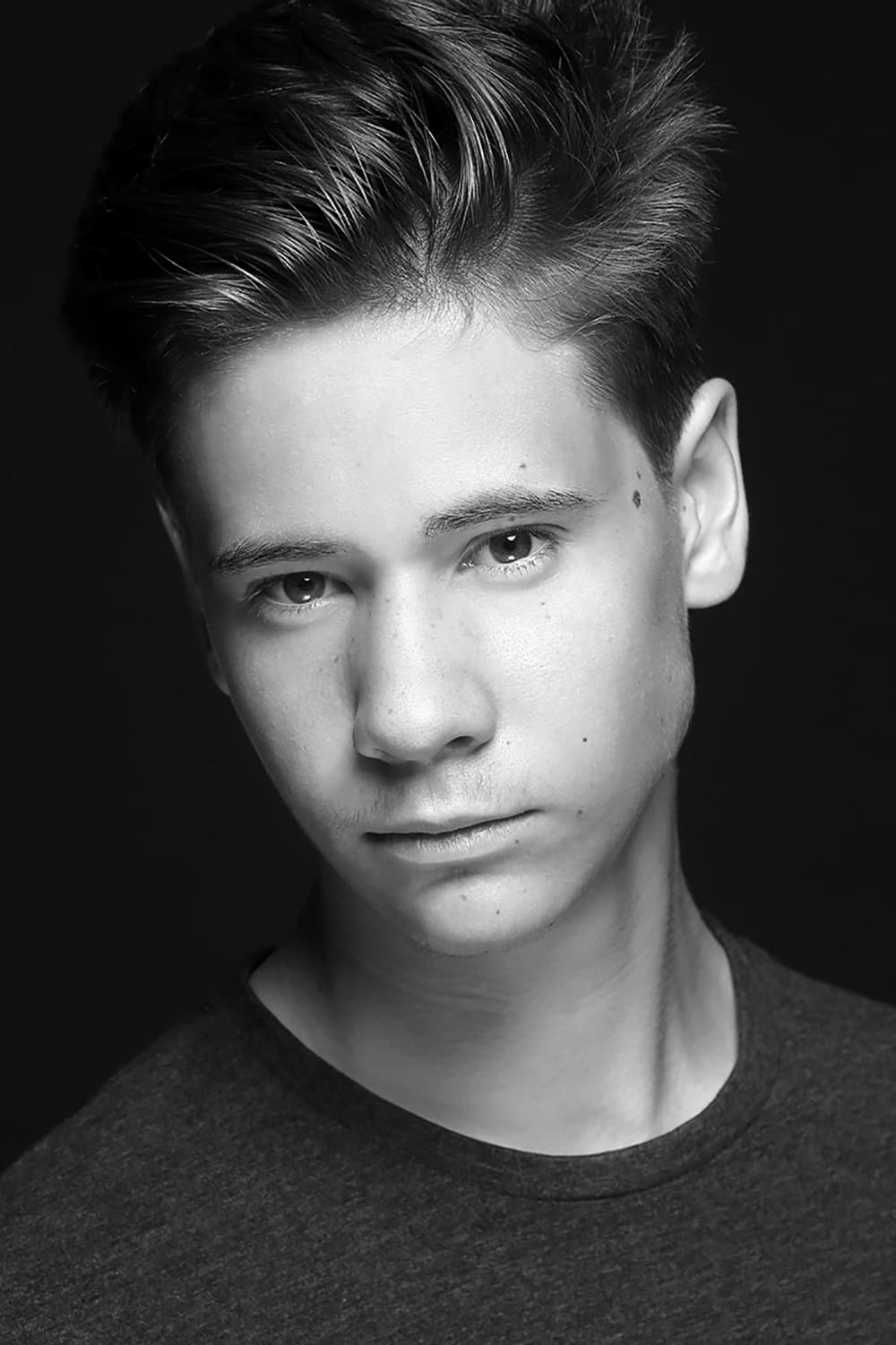 Guillermo Estrella profile