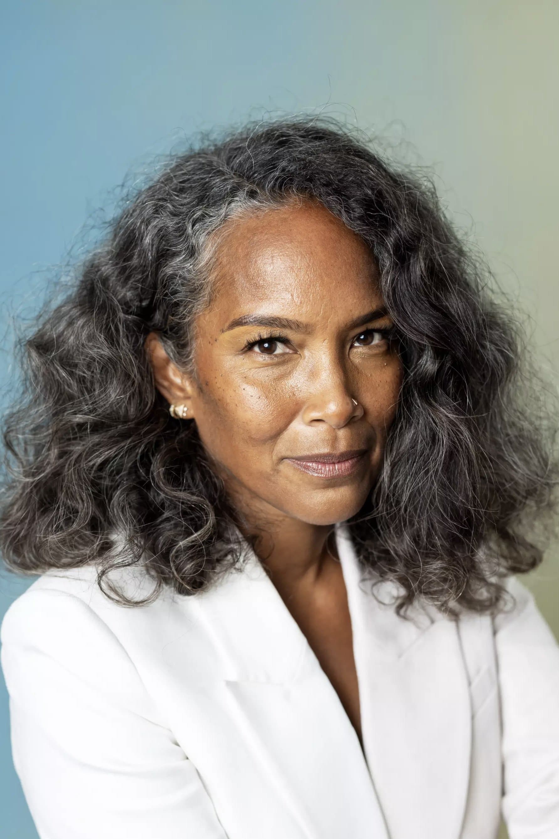Mara Brock Akil profile