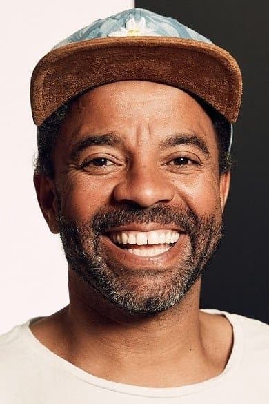 Simon Pearce profile