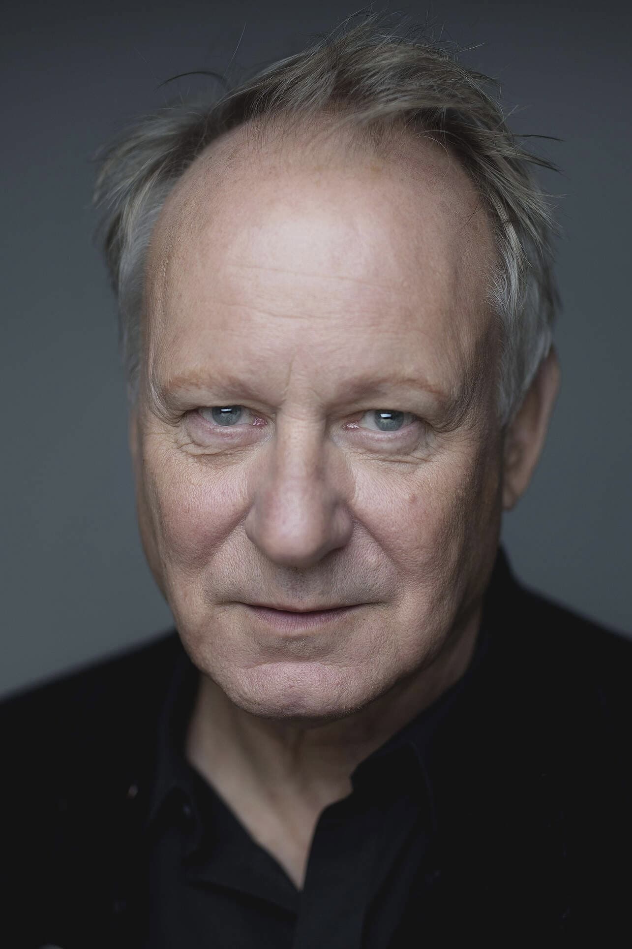 Stellan Skarsgård profile