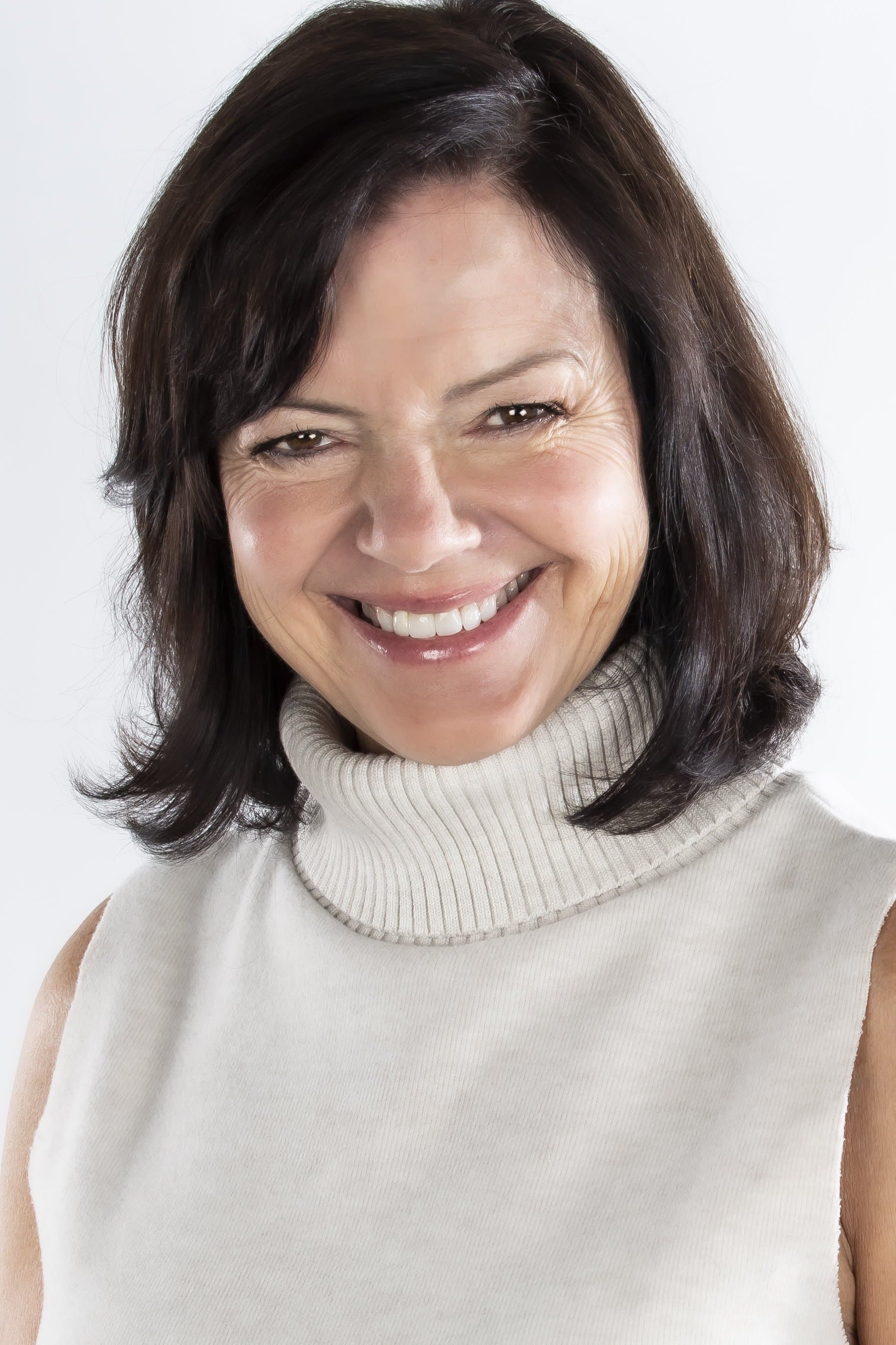 Julie Summers profile