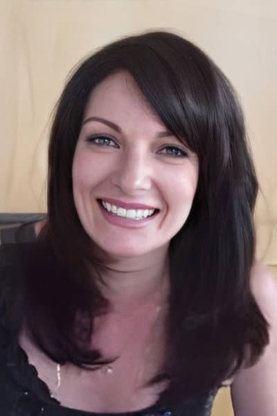 Leanne Halloran profile