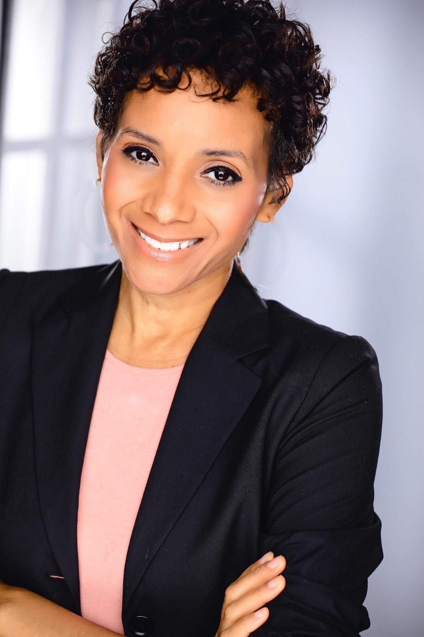 Lori Livingston profile