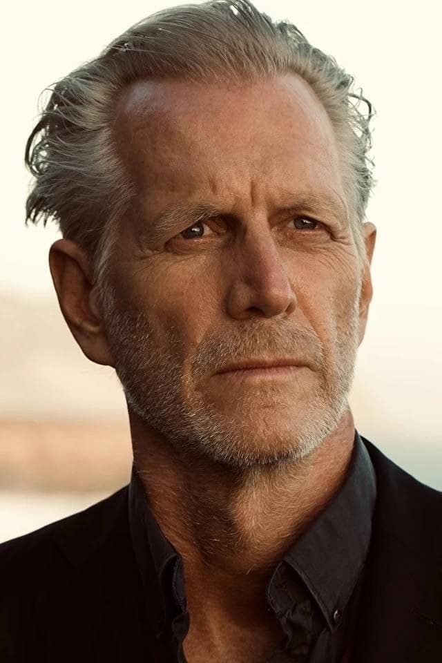 Hoyt Richards profile