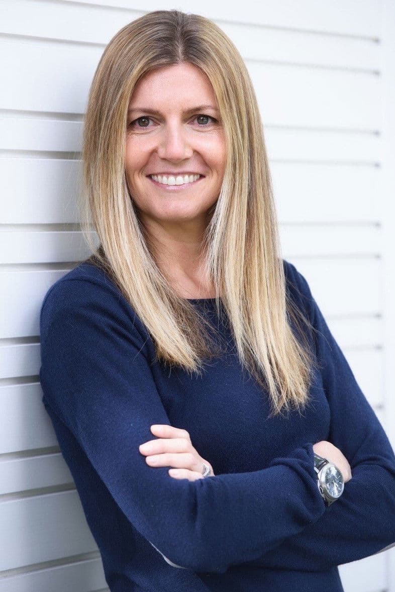 Melony Lewis profile