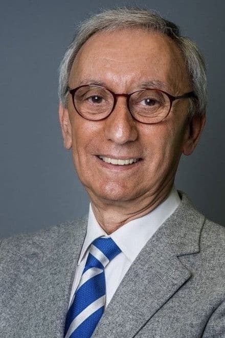 Júlio Isidro profile