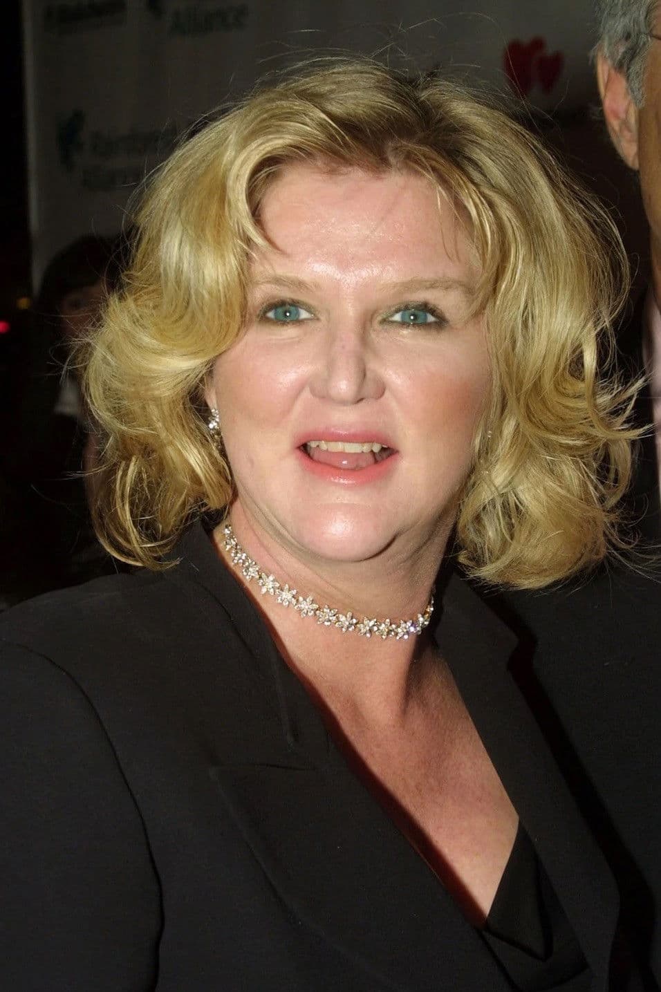 Dennie Gordon profile