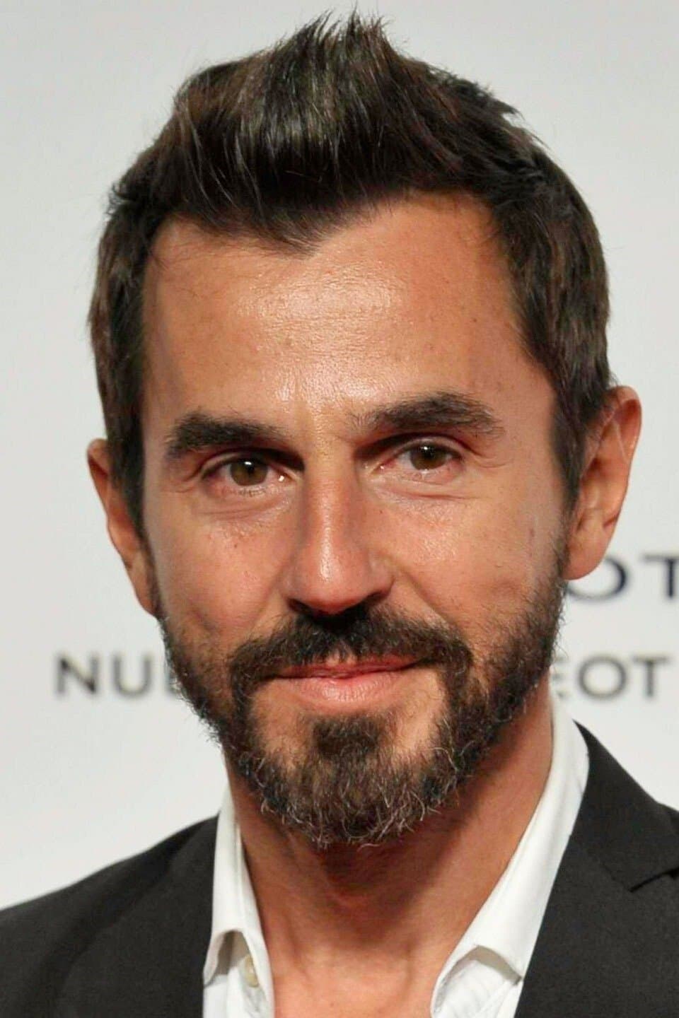 Santi Millán profile