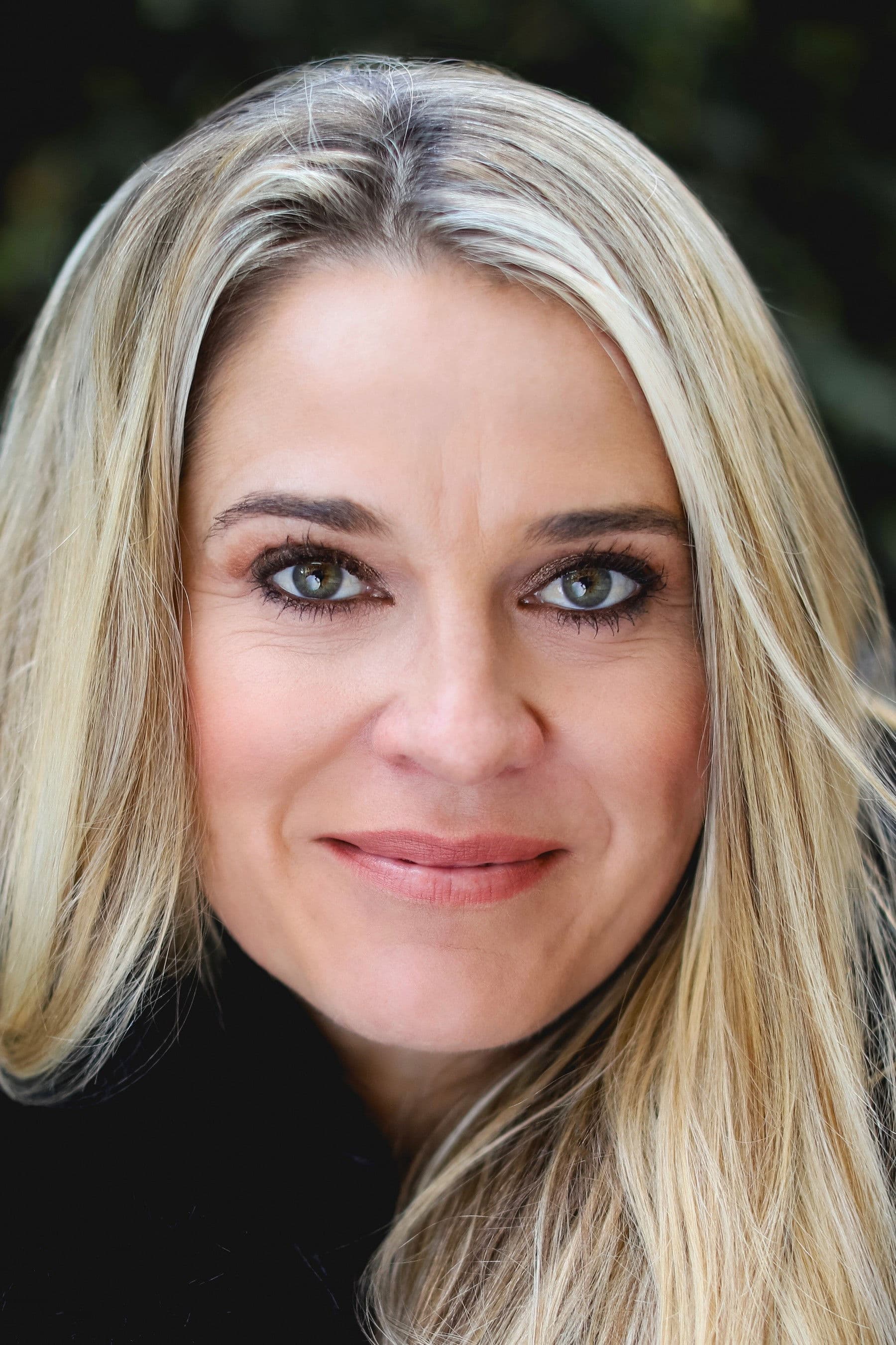 Alexandra Davies profile