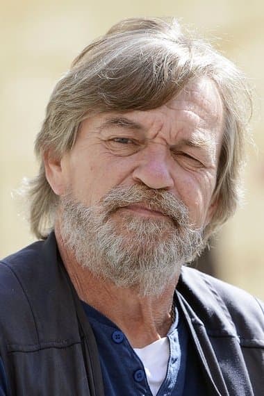 Roman Skamene profile