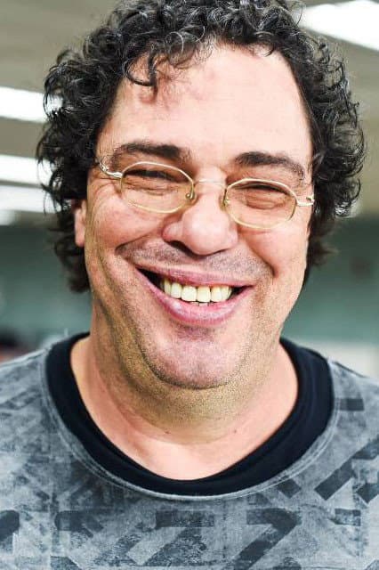 Walter Casagrande Júnior profile